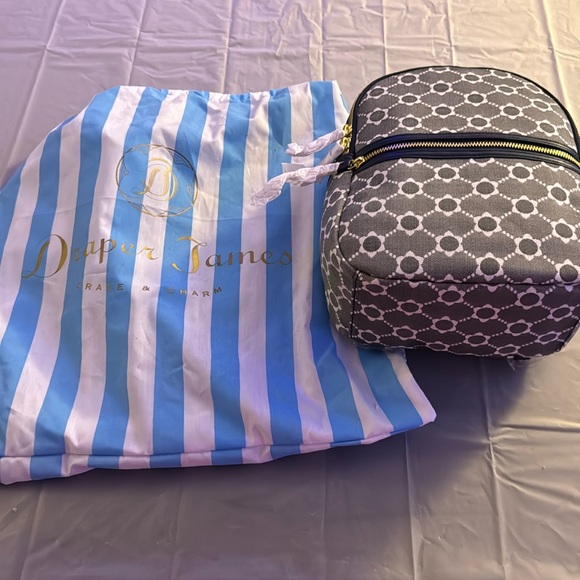 NWT Draper James Magnolia Logo Backpack - Picture 1 of 5